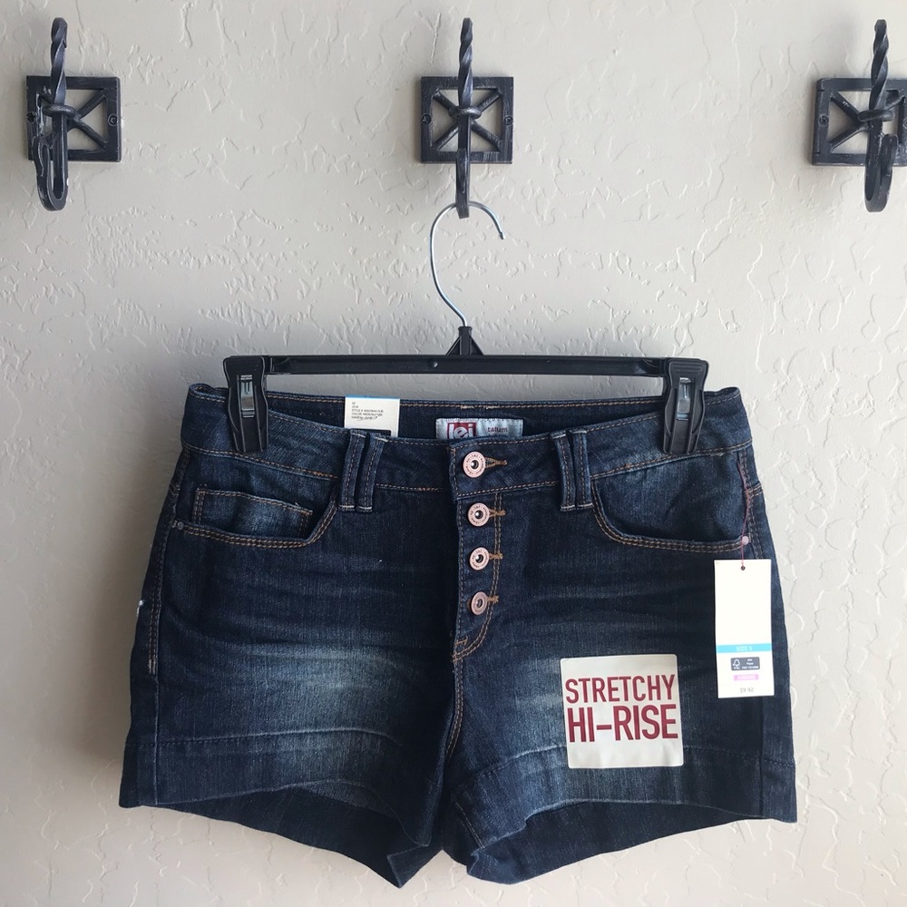 Lei high rise shorts